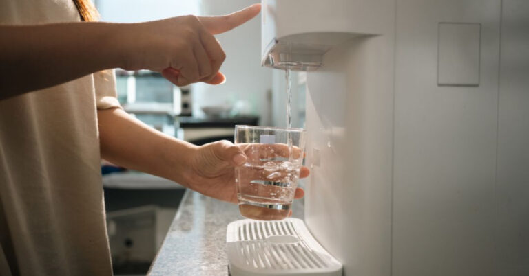 Conserto de Purificador de Água no Santo André | Assistência Perto de Mim agua sem controle de temperatura